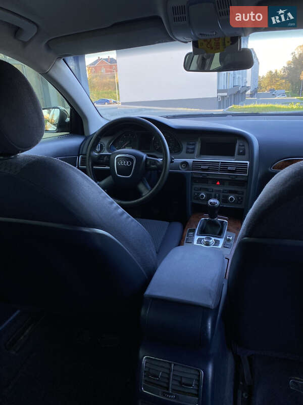 Универсал Audi A6 2005 в Новояворовске