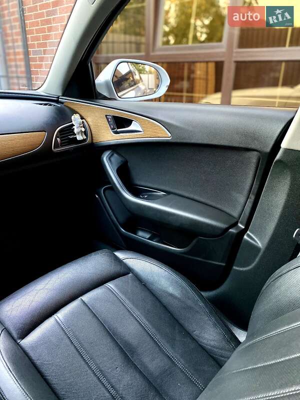 Седан Audi A6 2015 в Сумах