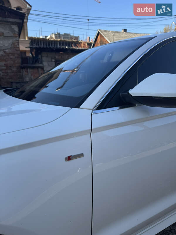 Універсал Audi A6 2015 в Тячеві