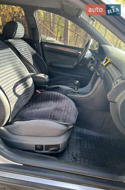 Универсал Audi A6 1999 в 