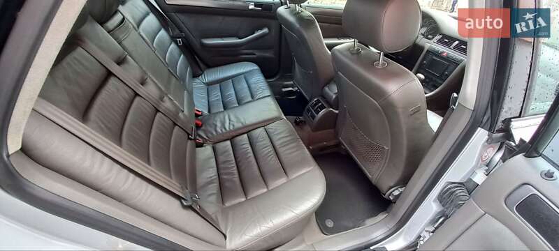 Седан Audi A6 2003 в Бурштыне