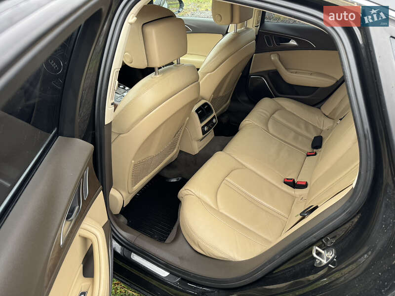 Седан Audi A6 2011 в Комарному