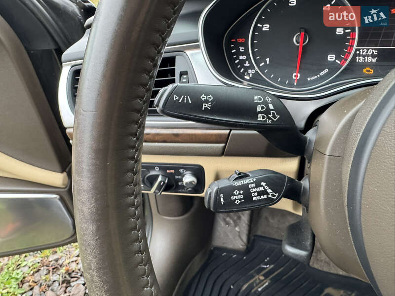 Седан Audi A6 2011 в Комарному