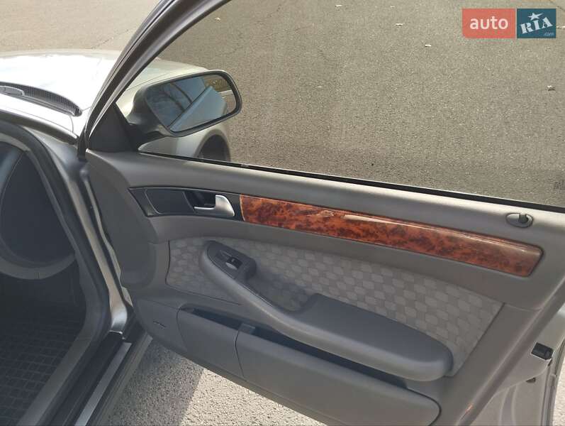 Універсал Audi A6 2002 в Луцьку