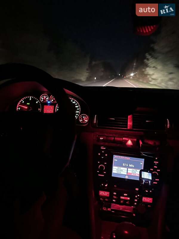 Універсал Audi A6 2002 в Луцьку