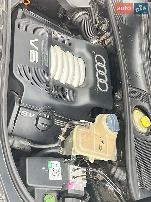 Седан Audi A6 2000 в Львове