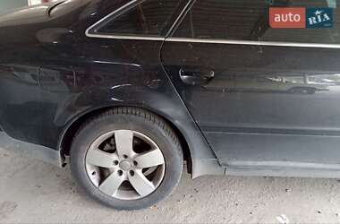 Седан Audi A6 2002 в 