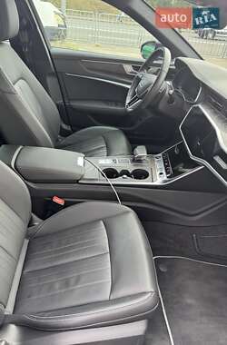 Седан Audi A6 2022 в 