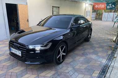 Седан Audi A6 2013 в 