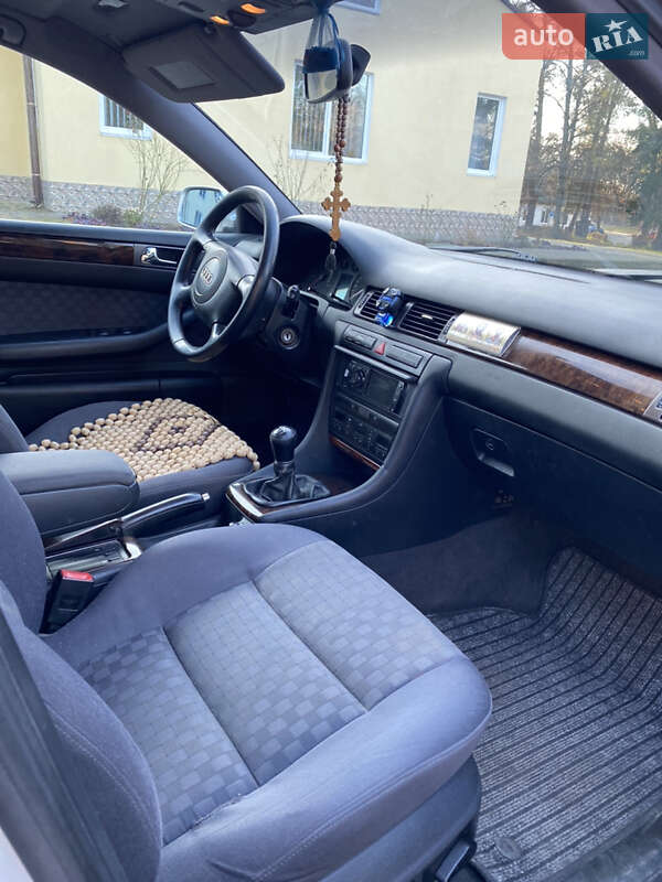 Універсал Audi A6 2001 в Луцьку