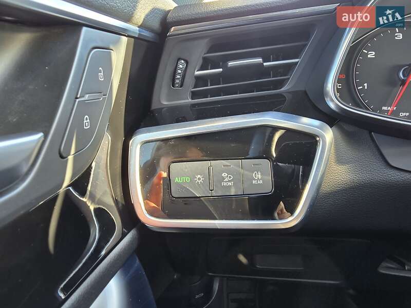 Универсал Audi A6 2019 в Львове