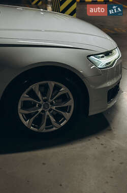 Седан Audi A6 2016 в 