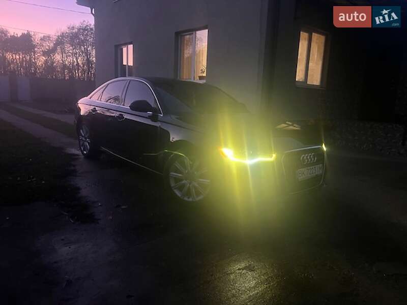 Седан Audi A6 2013 в Рівному