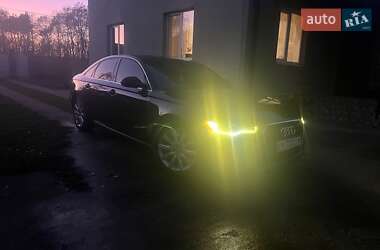 Седан Audi A6 2013 в 