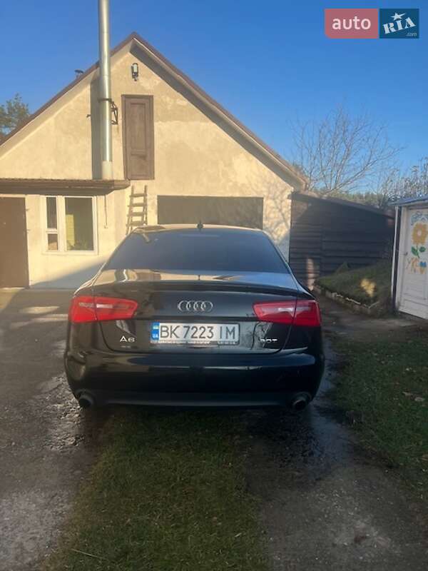 Седан Audi A6 2013 в Рівному