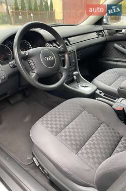 Седан Audi A6 2003 в 