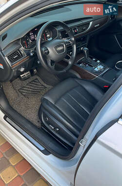 Седан Audi A6 2015 в 