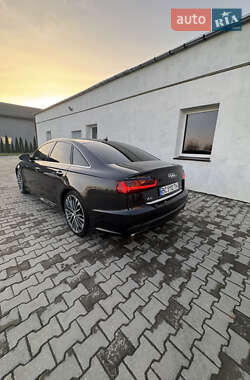 Седан Audi A6 2016 в 