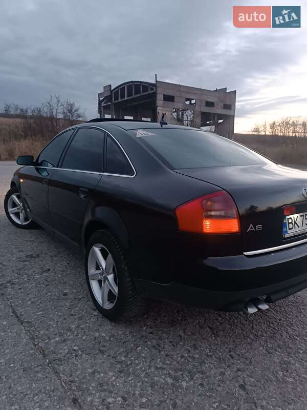 Седан Audi A6 2002 в Іванкові
