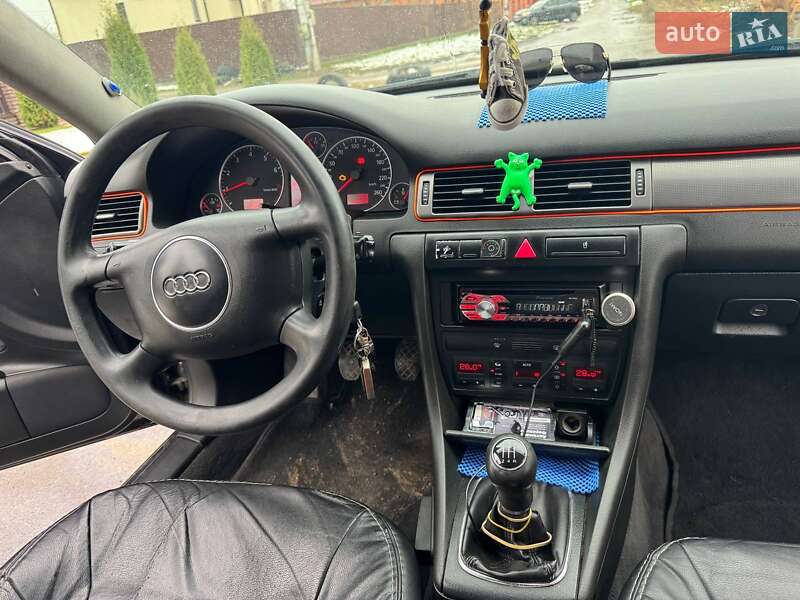 Седан Audi A6 2002 в Киеве