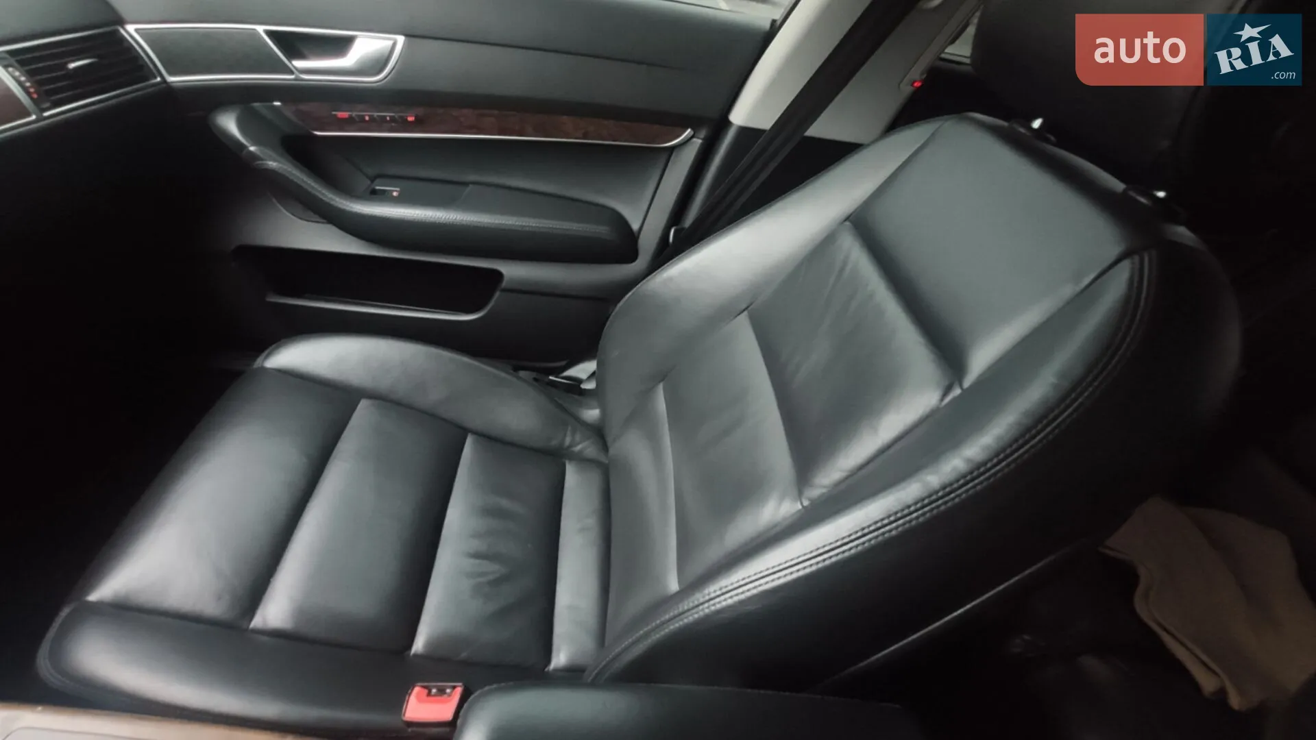 2010 Audi A6 - мініатюра 31