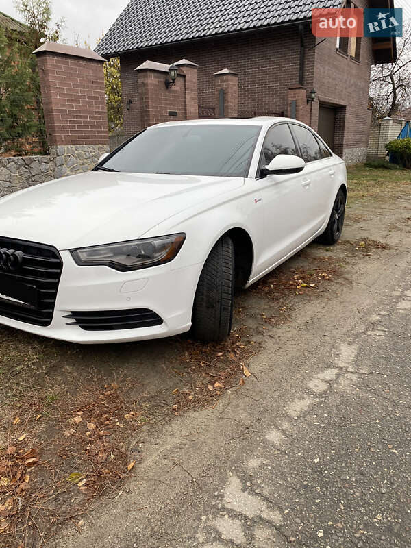 Седан Audi A6 2012 в Харькове