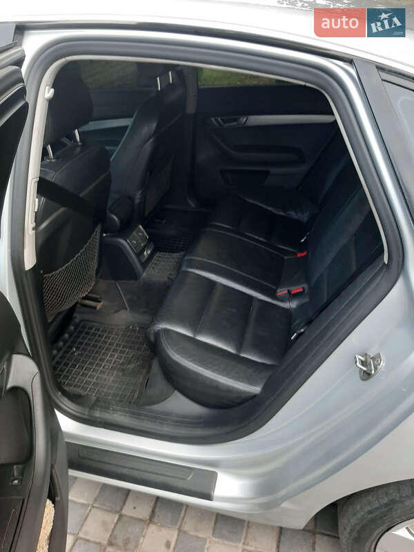 Седан Audi A6 2004 в Вознесенске