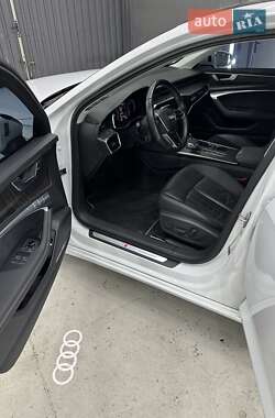 Седан Audi A6 2018 в 