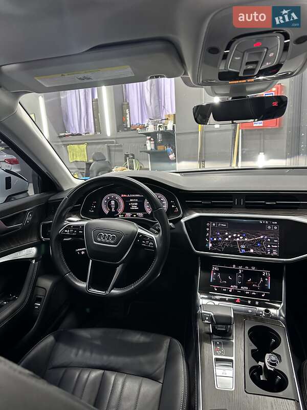 Седан Audi A6 2018 в Киеве