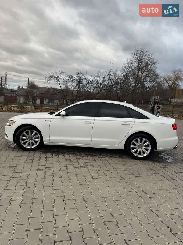 Седан Audi A6 2012 в Могилев-Подольске