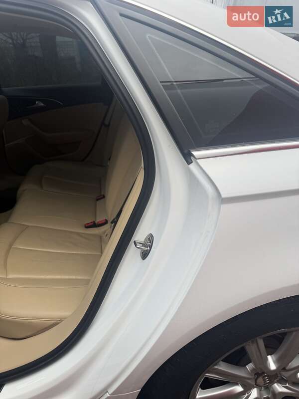 Седан Audi A6 2012 в Могилев-Подольске