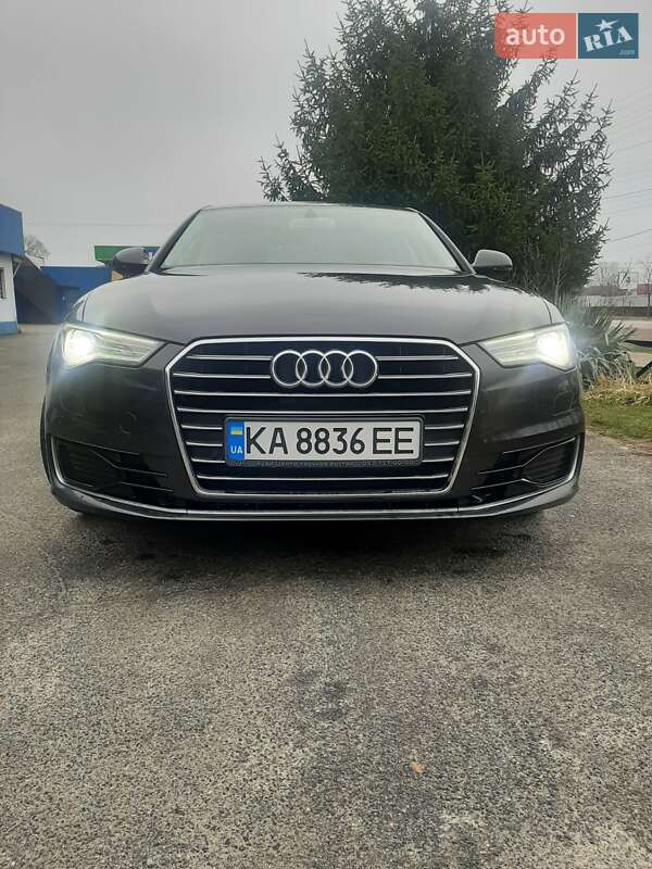 Седан Audi A6 2015 в 