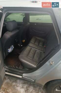 Универсал Audi A6 1998 в 