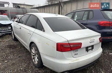 Седан Audi A6 2014 в Стрию