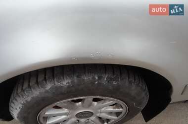 Седан Audi A6 1995 в 