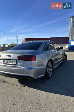 Седан Audi A6 2015 в 