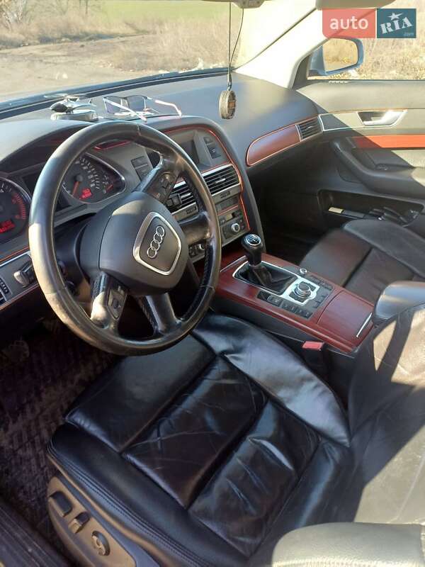 Седан Audi A6 2004 в Балті