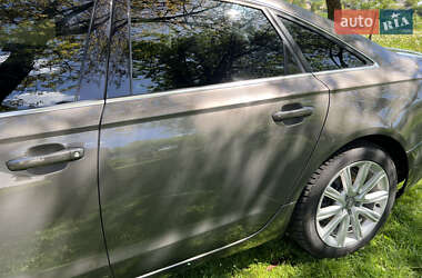 Седан Audi A6 2012 в 