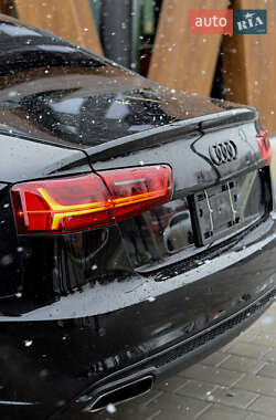 Седан Audi A6 2016 в 