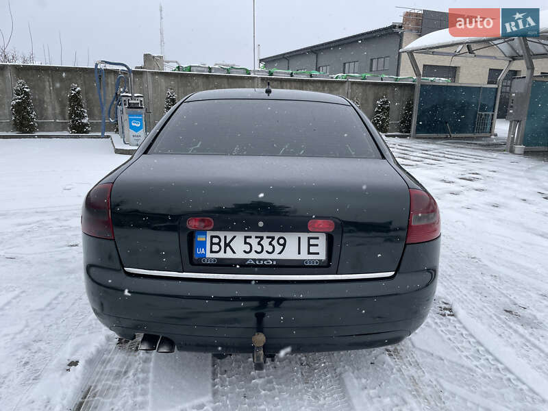 Седан Audi A6 2003 в Сарнах