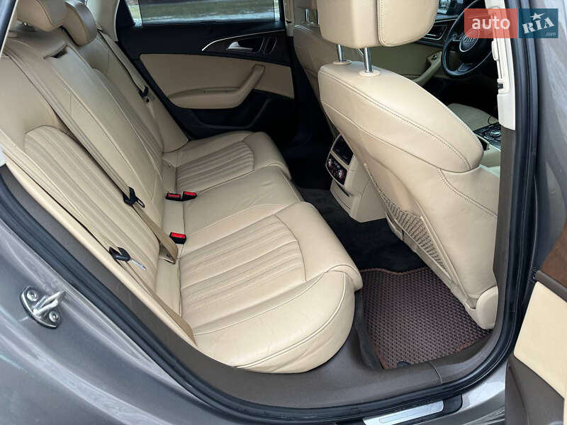 Седан Audi A6 2011 в Жидачове