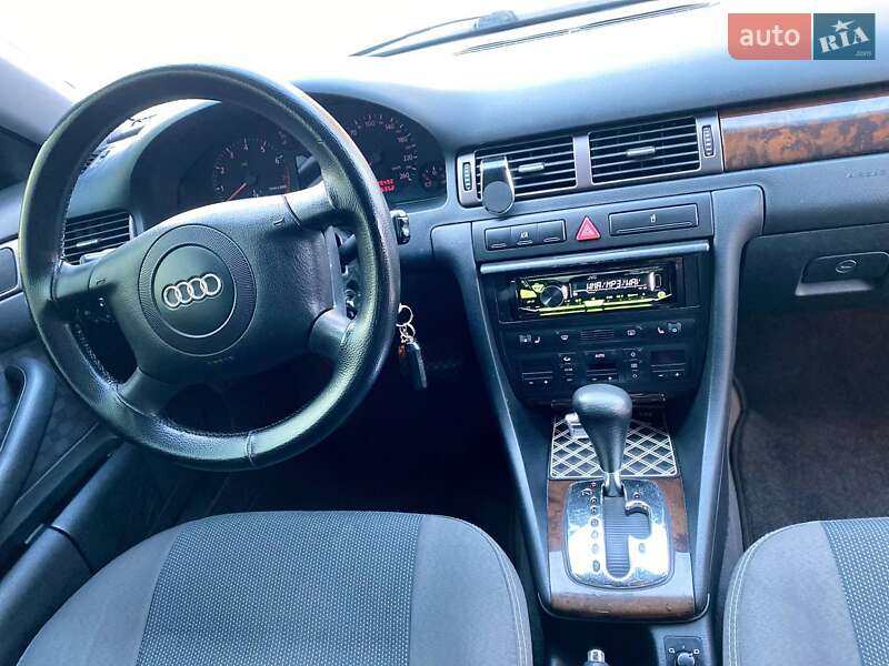 Седан Audi A6 1999 в Вишневому фото 4 Седан Audi A6 1999 в Вишневому