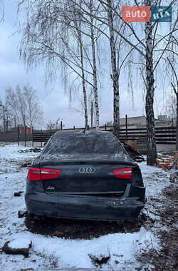 Седан Audi A6 2012 в Коростене