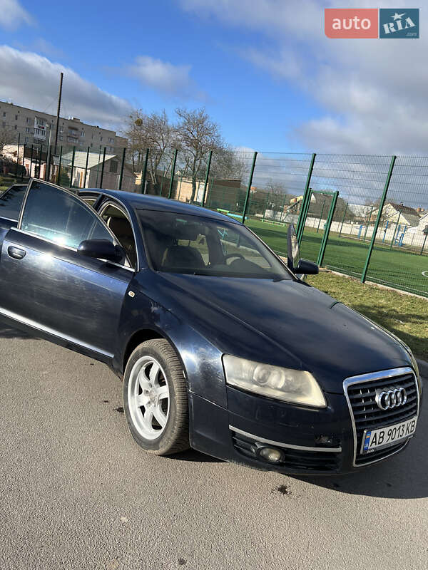 Седан Audi A6 2004 в Калиновке