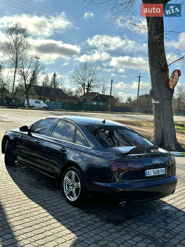 Седан Audi A6 2013 в Коростене