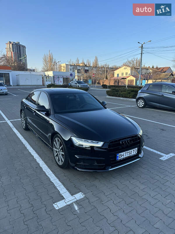 Седан Audi A6 2015 в Черновцах