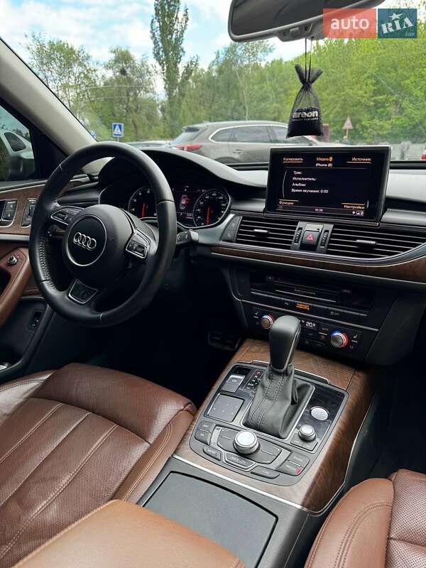 Седан Audi A6 2011 в Полтаве