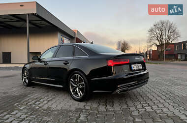 Седан Audi A6 2014 в 