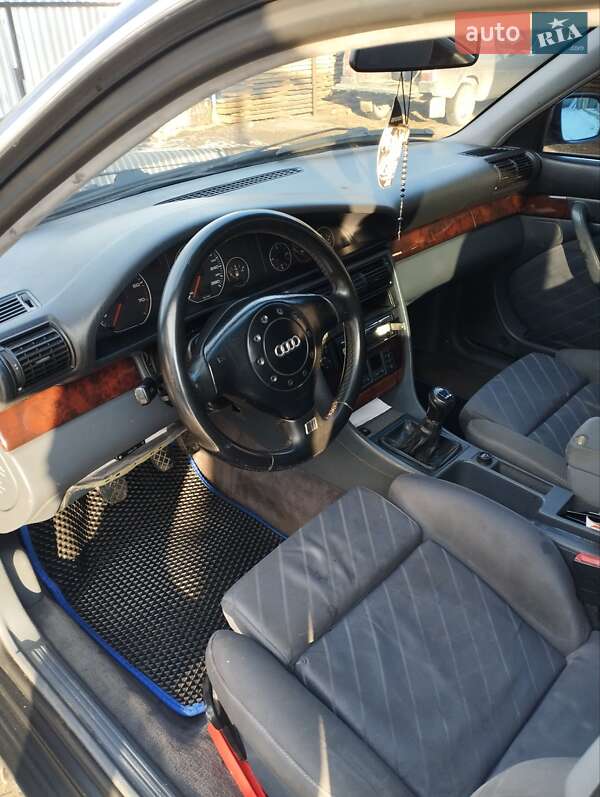 Седан Audi A6 1997 в Подволочиске