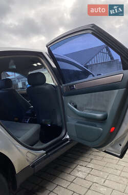 Седан Audi A6 1998 в 